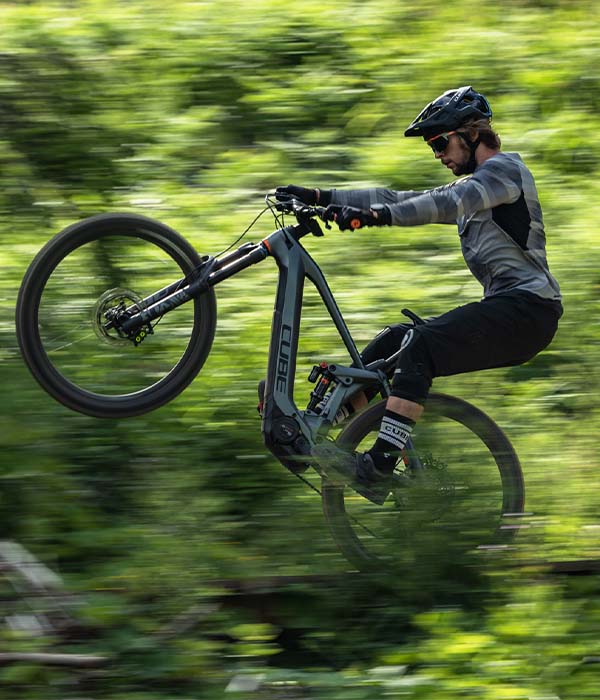 Anbei gelangst du zu unseren Fully E-Bikes  
