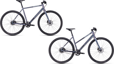 Zwei Cube Hyde Race Fahrräder, eins mit Diamantrahmen und eins mit Trapezrahmen.