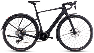 Zu sehen ist ein schwarzes Cube Nuroad Hybrid Race FE E-Bike.