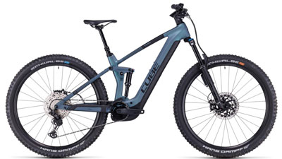 Zu sehen ist ein blaues Cube Stereo Hybrid 140 HPC SLX E-Bike.