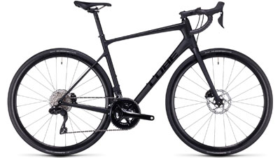 Cube Attain GTC SLX Rennrad in Schwarz.