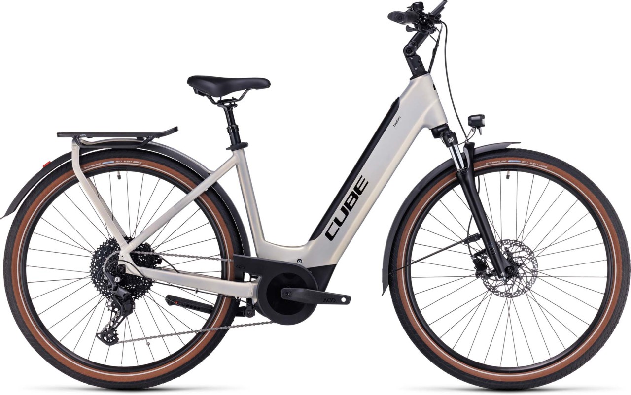 Cube Touring Hybrid Pro 625 pearlysilver n black 2023 - E-Bike Trekkingrad Tiefeinsteiger